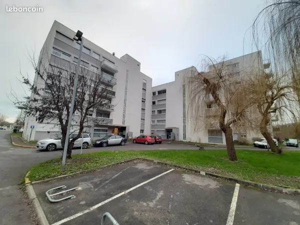 Magnifique T3 meublé de 66 m² - Résidence sécurisée avec parking - Meaux (Parc Frot)