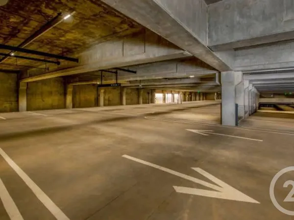 Parking 12 m²