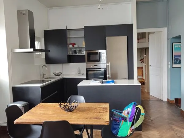 Location meublée longue durée grand T2 atypique, 44 m2