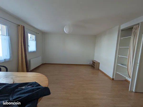 Appartement plain pied centre sens