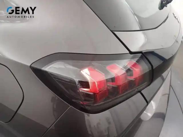 Peugeot 208 puretech 75 s&amp;s bvm5 — photo 17