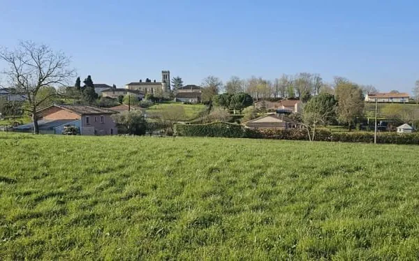 Terrain à bâtir de 2747 m² à Goutz