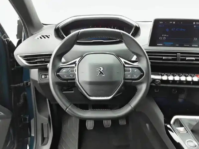 Peugeot 3008 puretech 130ch s&amp;s bvm6 — photo 9