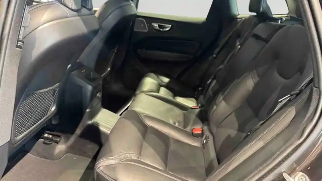 Volvo Xc60 t6 recharge awd 253 ch + 145 ch geartronic 8 — photo 24