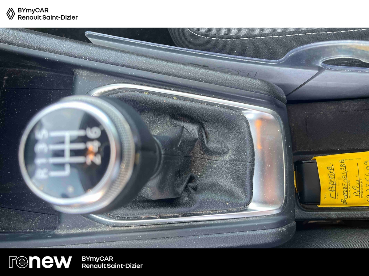 Renault Captur TCe 140 - 21 — photo 21