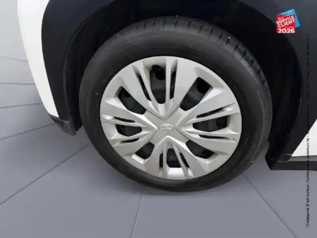 Toyota Aygo x 1.0 vvt-i 72ch dynamic s-cvt my23 — photo 10