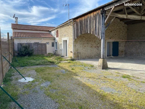 Maison ancienne en pierre