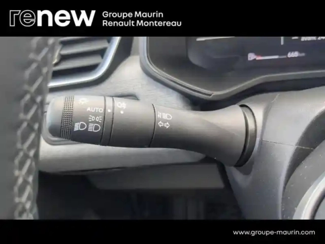 Renault Clio 1.5 blue dci 100ch evolution - 24 — photo 17