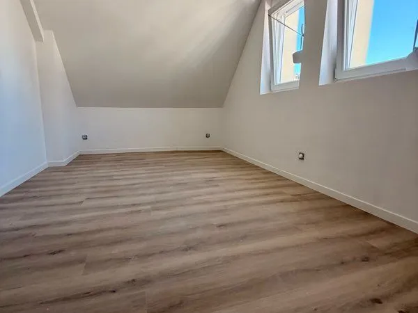 Vente immobilière maison rénovée proche lycée