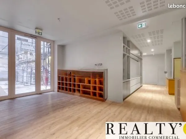 Local commercial 490 m²