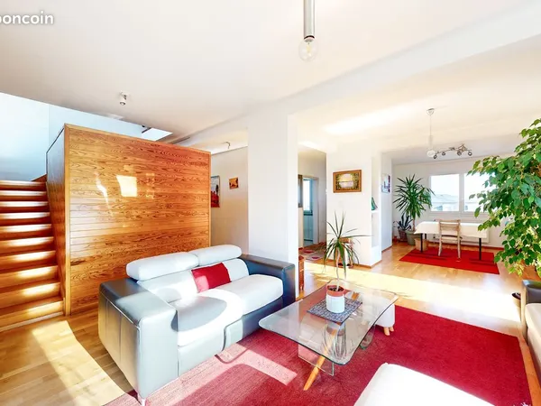 Villa 8 pièces 210 m²