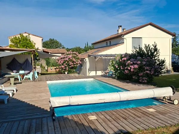 Villa individuelle Sauzet proche commerce