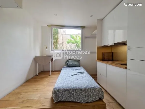 Studio 1 pièce 12 m²