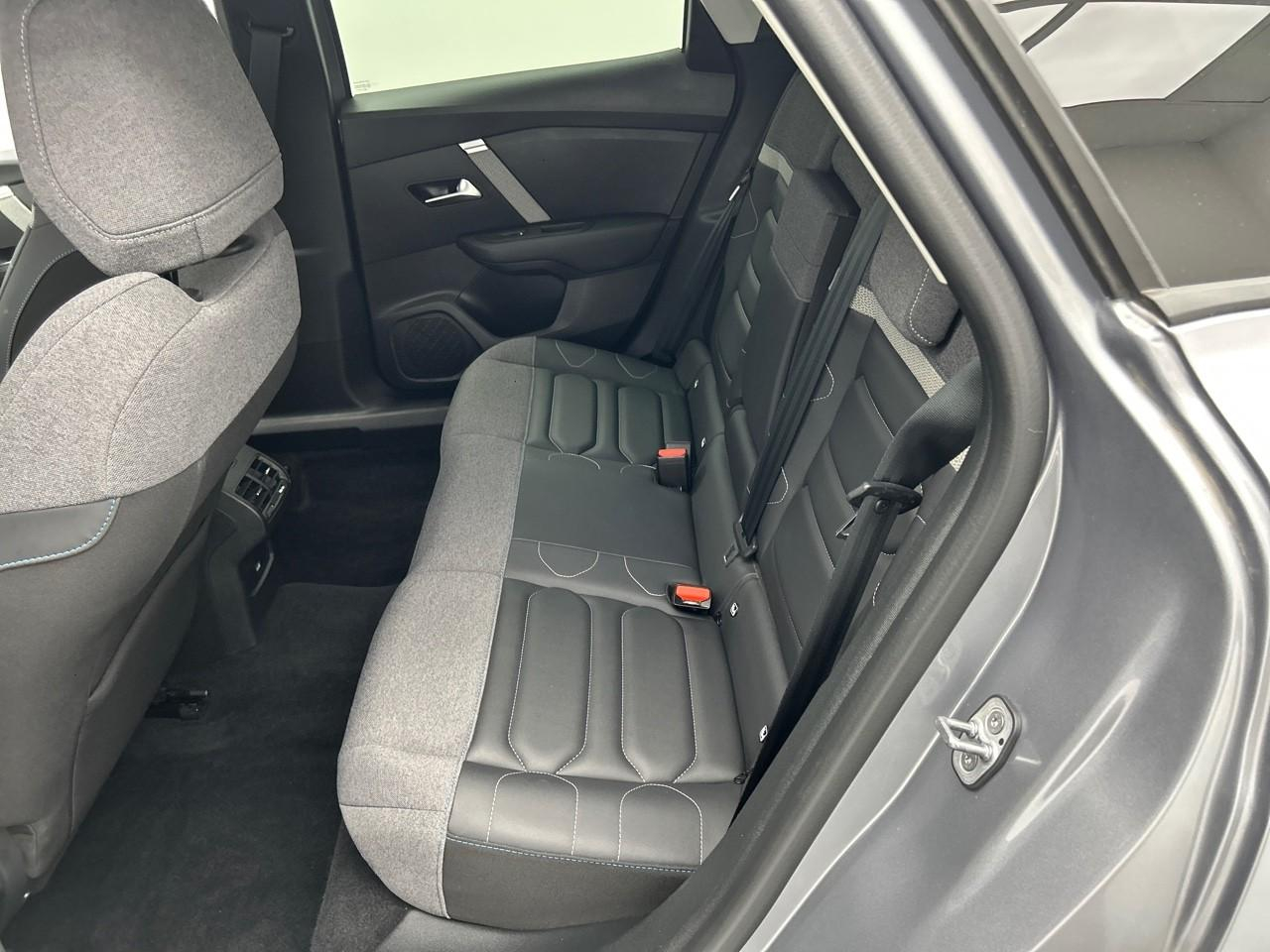 Citroën C4 puretech 130 s&s eat8 shine — photo 13
