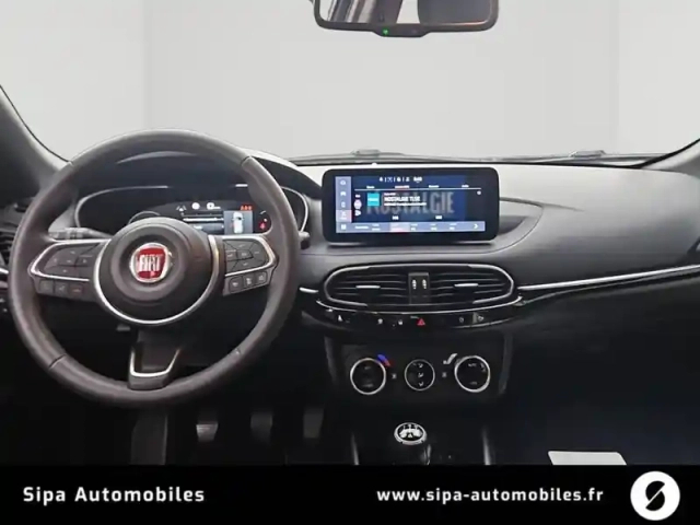 Fiat Tipo 5 portes 1.0 firefly turbo 100 ch s&amp;s — photo 15