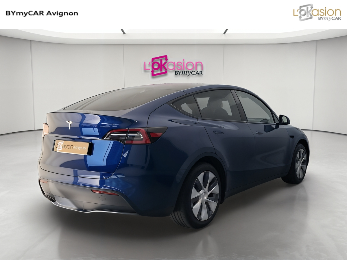 Tesla MODEL Y Standard RWD — photo 5