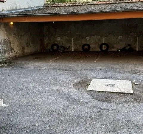 à vendre - place de parking abritée et sécurisée - reims centre