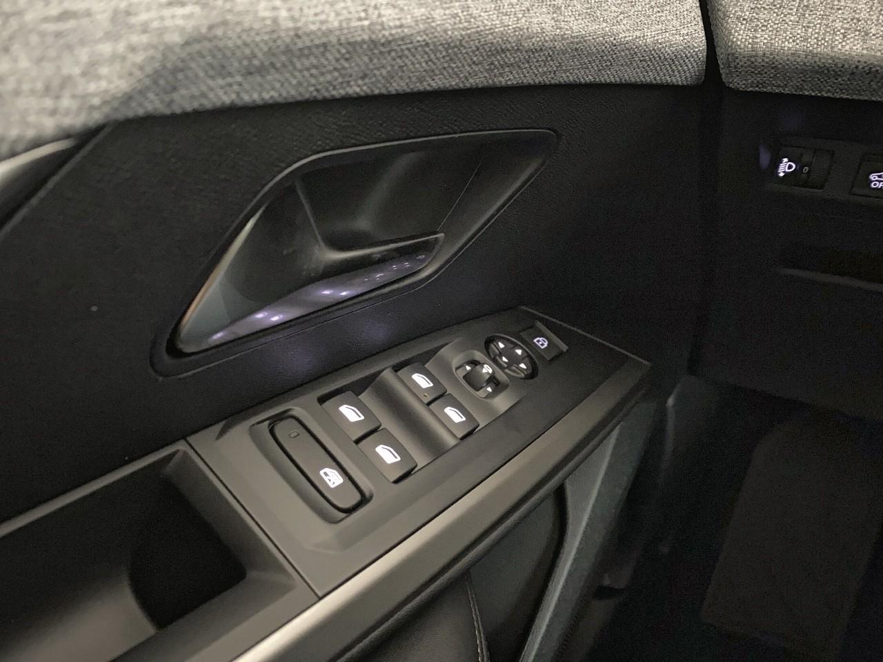 Peugeot 3008 hybrid 145 e-dcs6 allure — photo 20