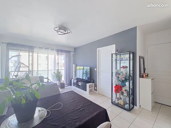 Appartement T2, quartier clinique mutualiste