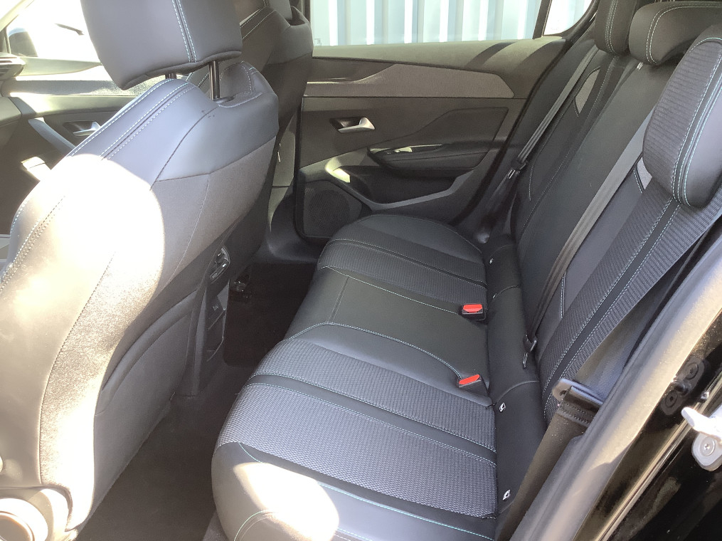 Peugeot 308 — photo 10