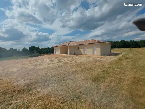 Location maison libre en octobre située entre Gaillac et Montauban commune de La Sauzière Saint Jean