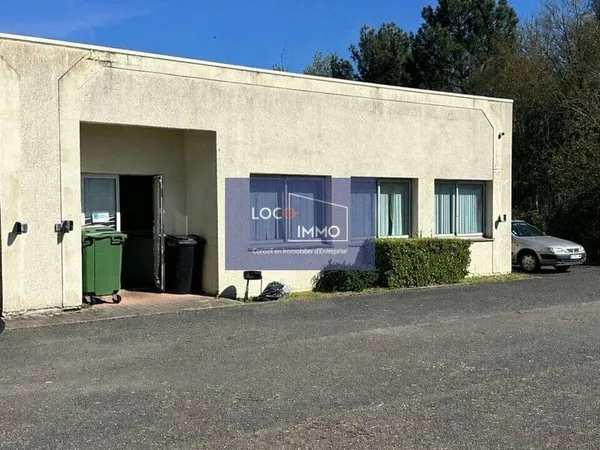 Local d'activité 195 m²