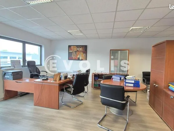 Bureaux 107 m²