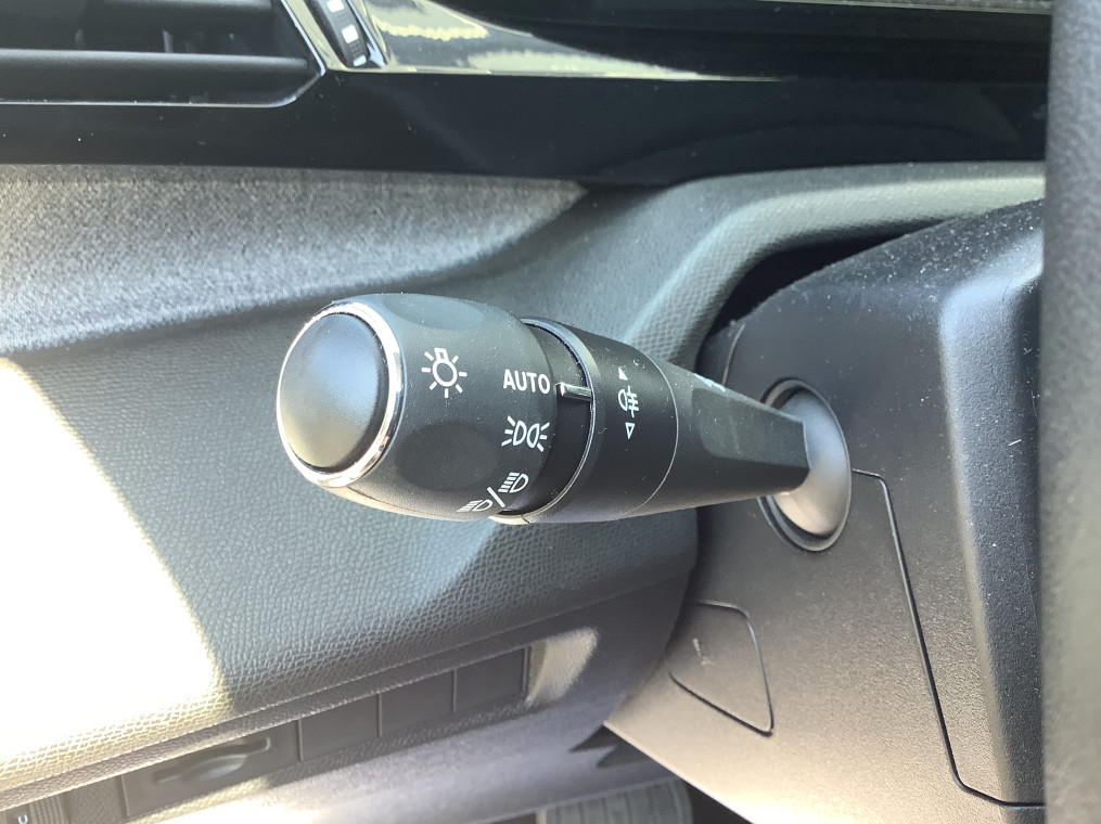Peugeot 308 — photo 17