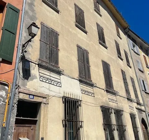 Appartement 9 pièces 227 m²