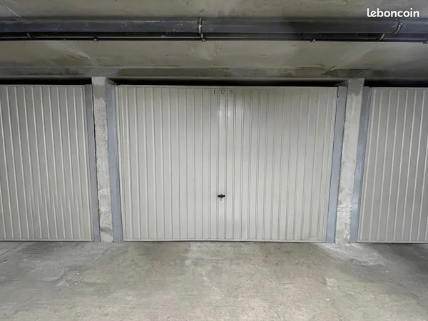 Garage box fermé