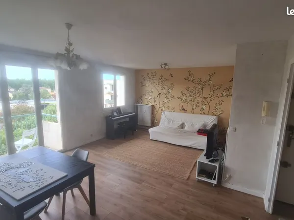 Location appartement meublé T3 - 78m²