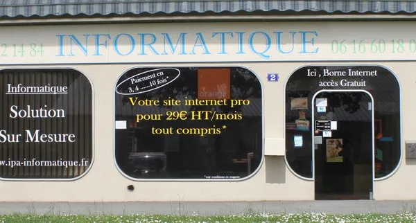 Local commercial et bureau 49500 SEGRé