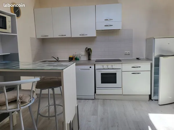 Logement t2 2e etage
