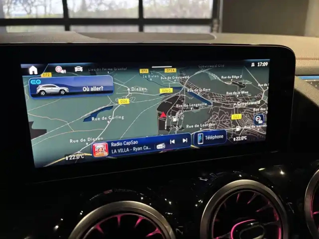 Mercedes Eqa 250+ — photo 12