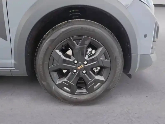 Dacia Jogger tce 110 7 pl — photo 30
