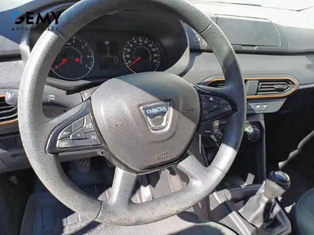 Dacia Sandero eco-g 100 - 22 — photo 13
