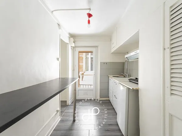 Appartement type 1/2 pièces 13007