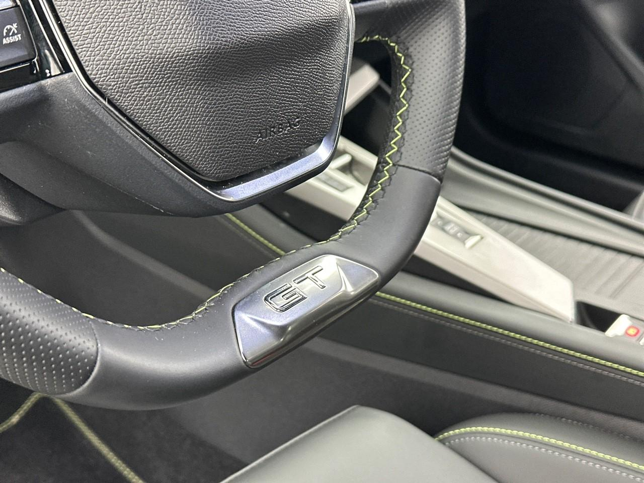 Peugeot 408 hybrid 145 e-dcs6 gt — photo 36