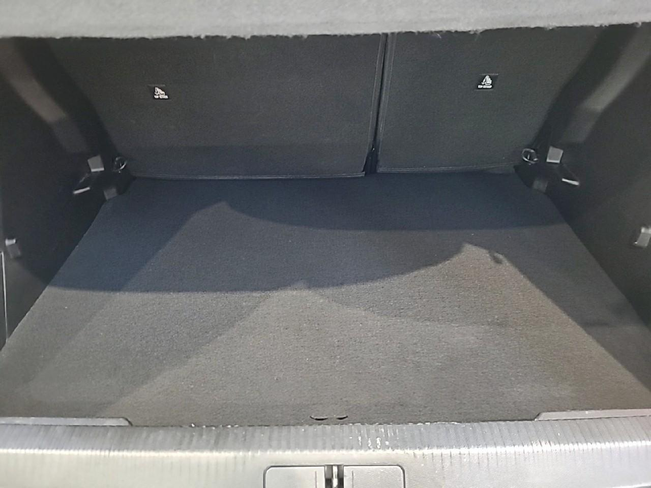 Peugeot 2008 puretech 100 s&s bvm6 active — photo 14