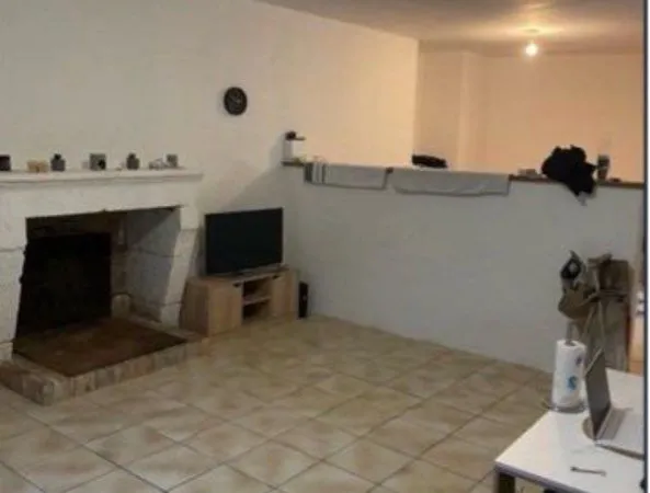 F2 type Loft avec jardinet La Couronne centre-ville