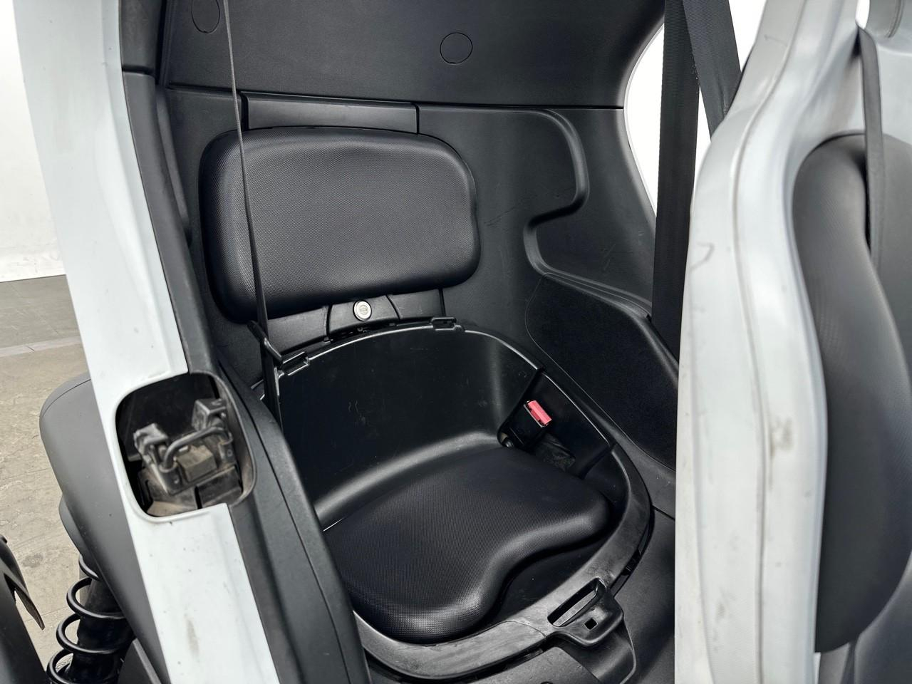Renault Twizy intens 45 — photo 12