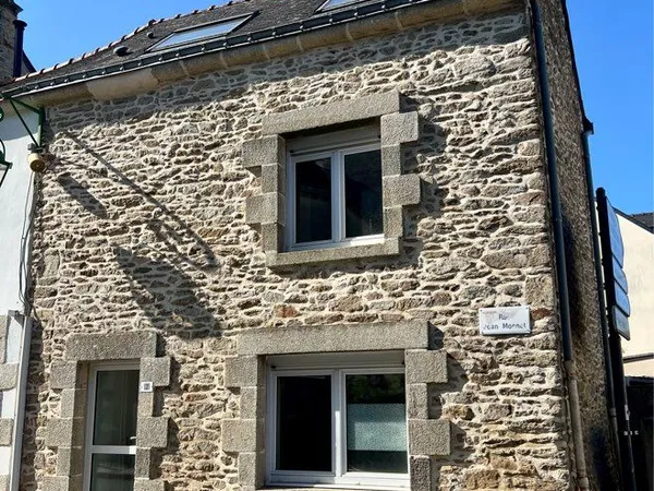 Maison de ville - Centre de Surzur - 34 m²
