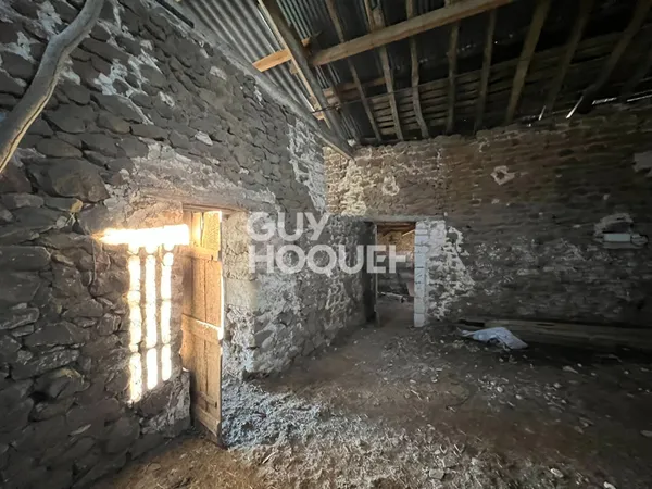 Grange à rénover et terrain constructible