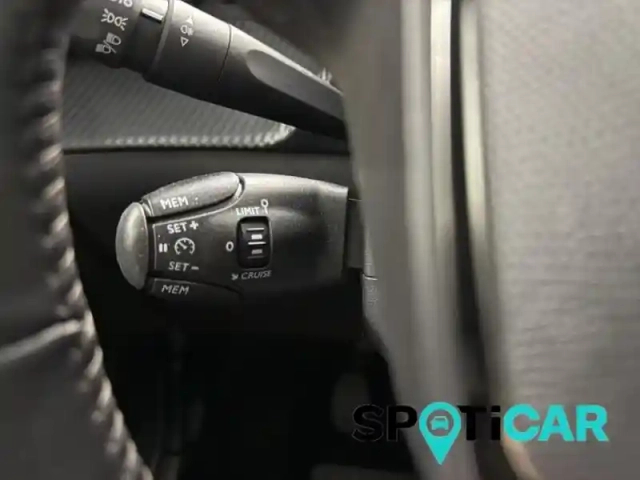 Peugeot 208 1.5 bluehdi 100ch s&amp;s allure — photo 14