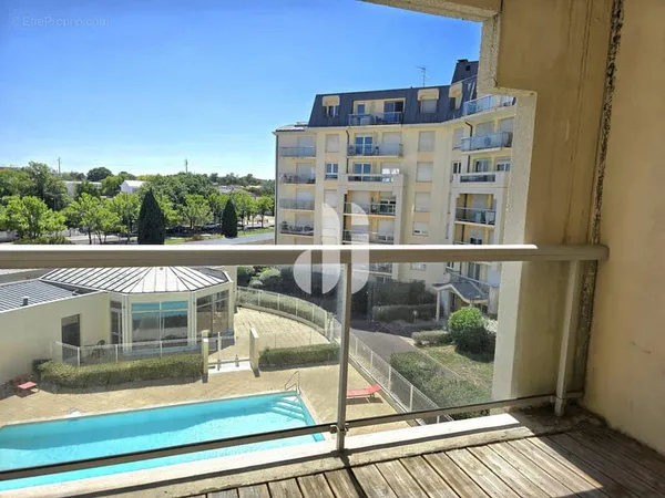 Appartement MERIGNAC ARLAC 2 pièces 49 m2 avec balcon, parking, piscine et gardien