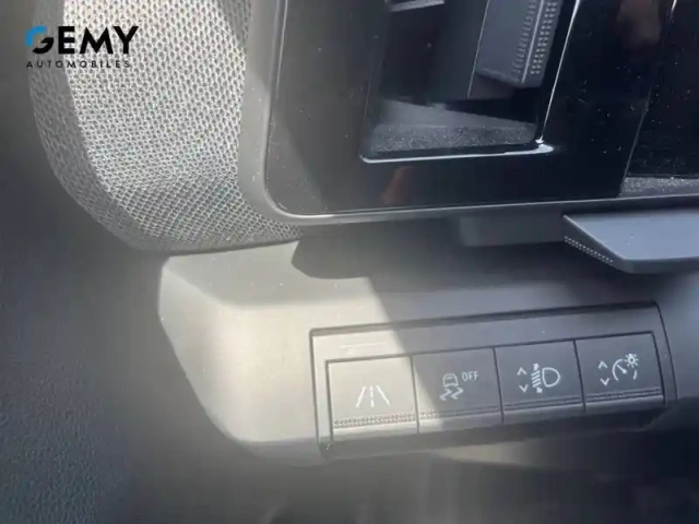 Renault Megane e-tech ev40 130ch standard charge — photo 14