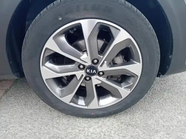 Kia Stonic 1.0 t-gdi 100ch isg design euro6d-t — photo 12