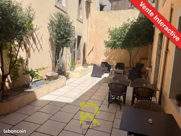Maison 10 pièces 355 m²
