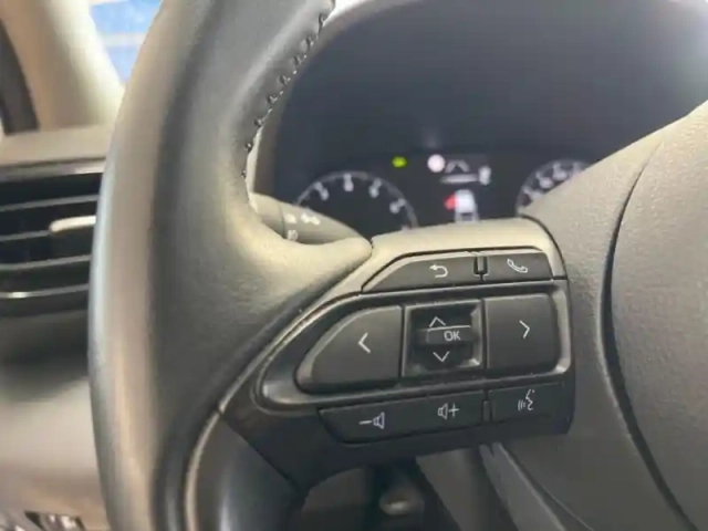 Toyota Yaris 120 vvt-i dynamic business 5p mc24 — photo 13
