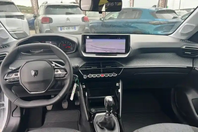 Peugeot 208 100 s&amp;s bvm6 — photo 12